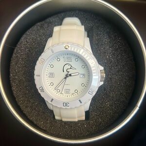 Ducks unlimited white watch.